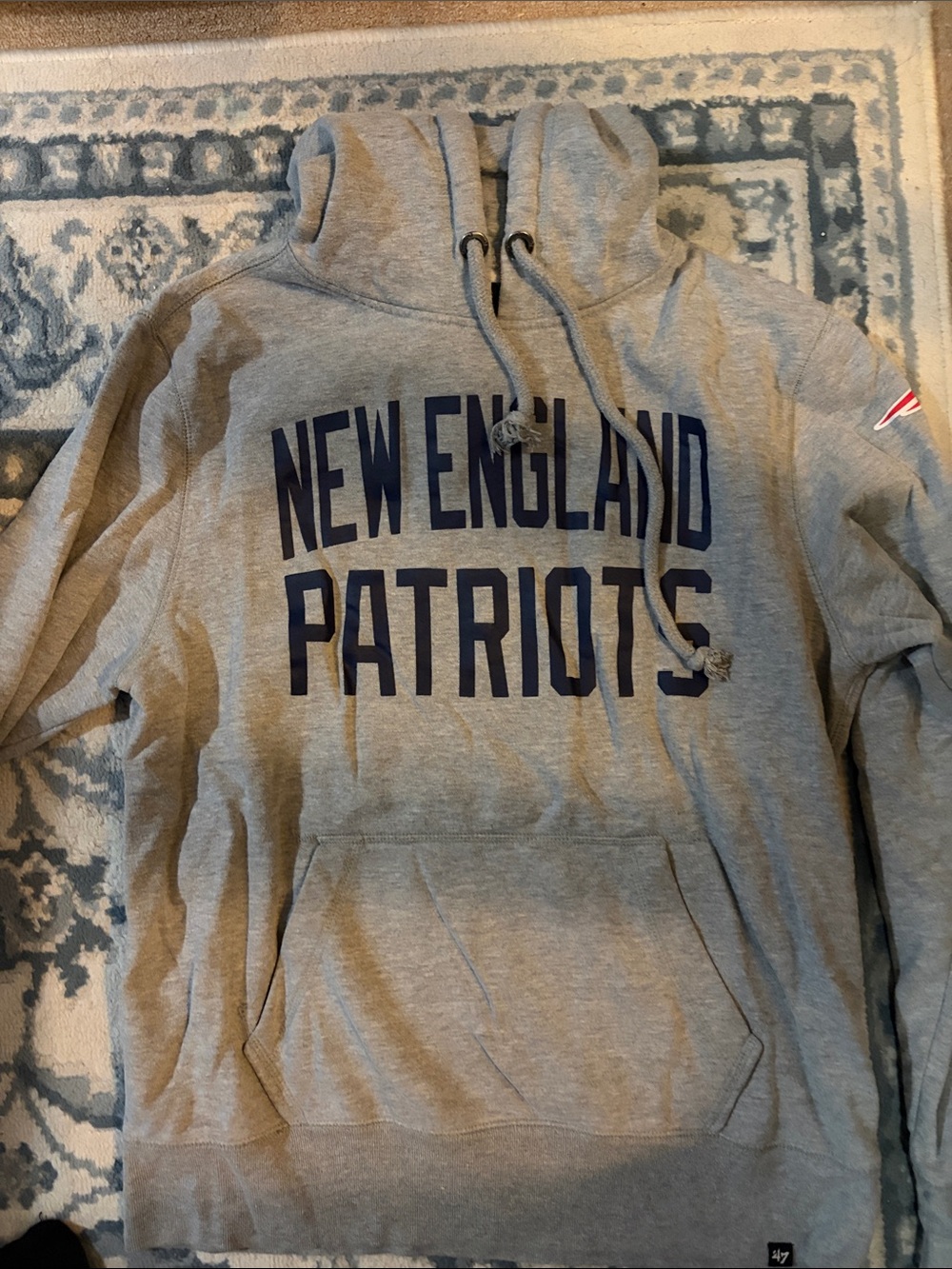 New England Patriots Pullover Hoodie Sweatshirt - MEDIUM